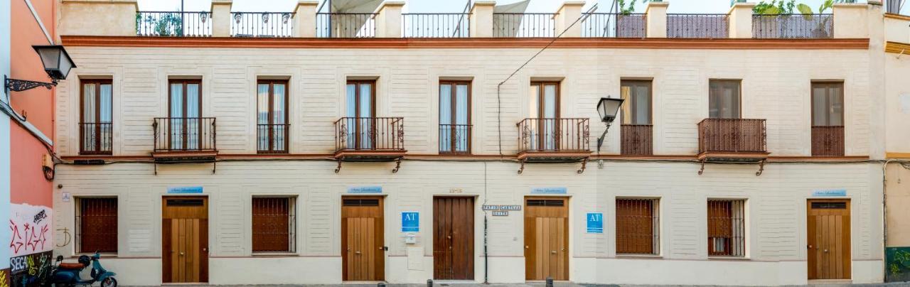 Lumbreras Host Apartment Seville Exterior photo